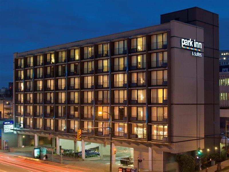 Park Inn & Suites By Radisson Vancouver Exterior photo