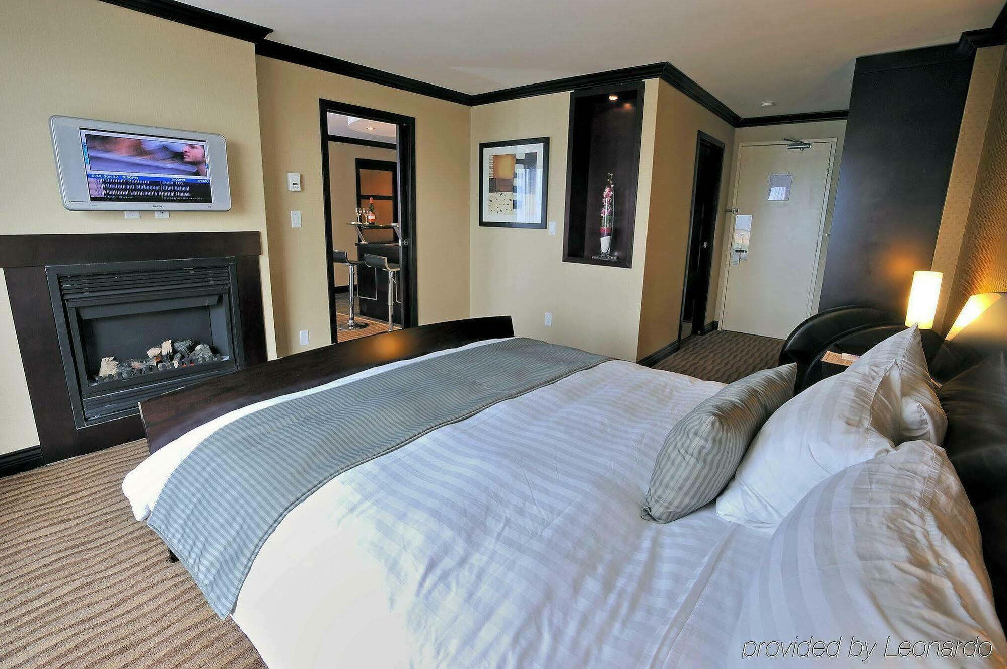 Park Inn & Suites By Radisson Vancouver Room photo